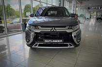 Mitsubishi Outlander Invite