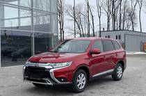 Mitsubishi Outlander Invite