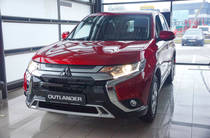 Mitsubishi Outlander Invite