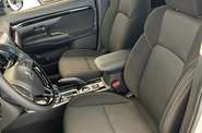 Mitsubishi Outlander Invite