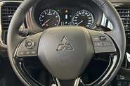 Mitsubishi Outlander Invite