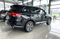 Mitsubishi Outlander Ultimate