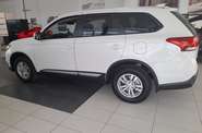 Mitsubishi Outlander Invite