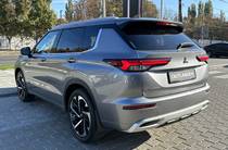 Mitsubishi Outlander Ultimate