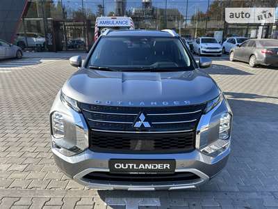 Mitsubishi Outlander Ultimate 2.5 MiVEC CVT (184 к.с.) S-AWC 2024