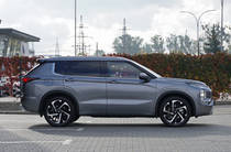 Mitsubishi Outlander Ultimate