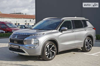 Mitsubishi Outlander 2023 в Черновцы