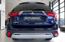 Mitsubishi Outlander Invite