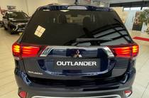 Mitsubishi Outlander Invite