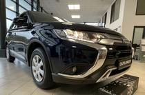 Mitsubishi Outlander Invite