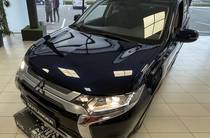 Mitsubishi Outlander Invite