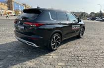 Mitsubishi Outlander Ultimate