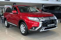 Mitsubishi Outlander Invite