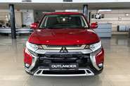 Mitsubishi Outlander Invite