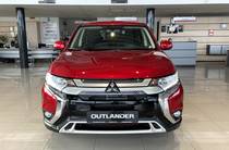 Mitsubishi Outlander Invite