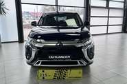 Mitsubishi Outlander Invite