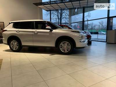 Mitsubishi Outlander 2023 Intense