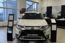 Mitsubishi Outlander Invite