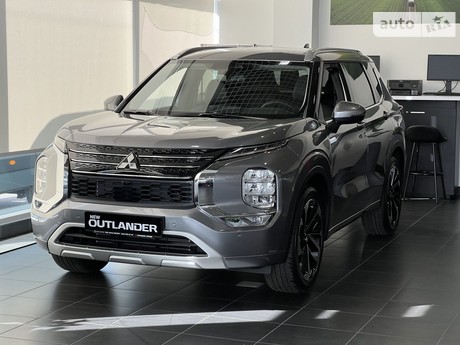 Mitsubishi Outlander 2023