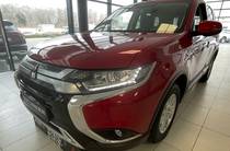 Mitsubishi Outlander Invite