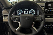 Mitsubishi Outlander Intense