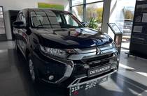 Mitsubishi Outlander Invite