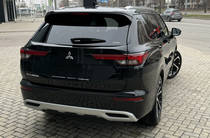 Mitsubishi Outlander Ultimate