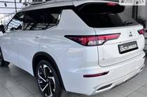 Mitsubishi Outlander Ultimate