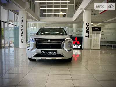 Mitsubishi Outlander 2024 Ultimate 2.5 MiVEC CVT (184 к.с.) S-AWC