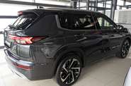 Mitsubishi Outlander - фото 5