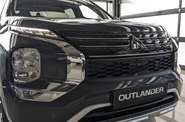 Mitsubishi Outlander - фото 3