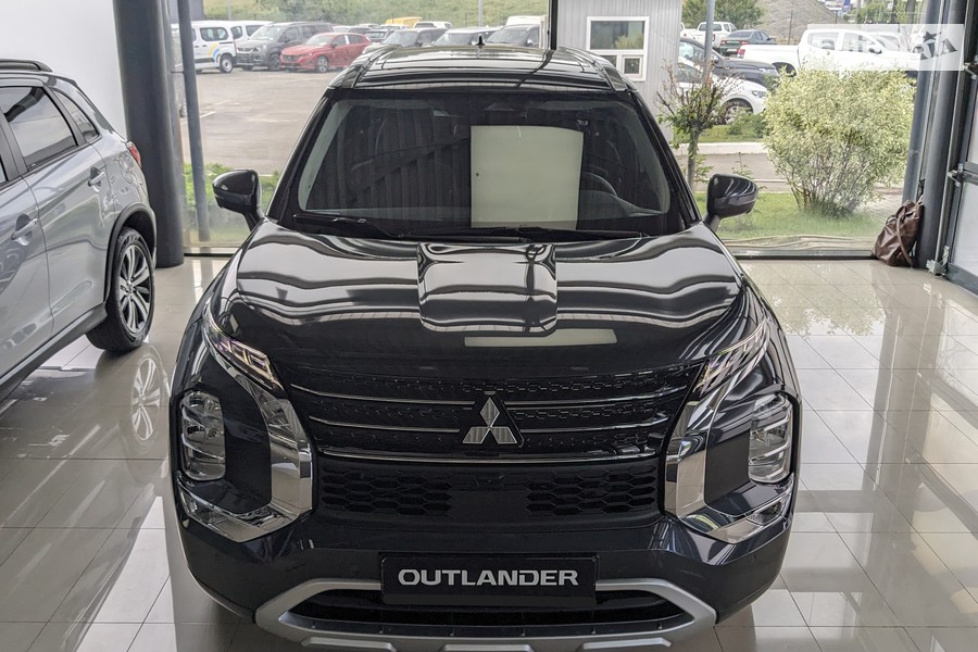 Mitsubishi Outlander - фото 2