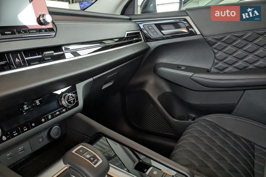 Mitsubishi Outlander - фото 28