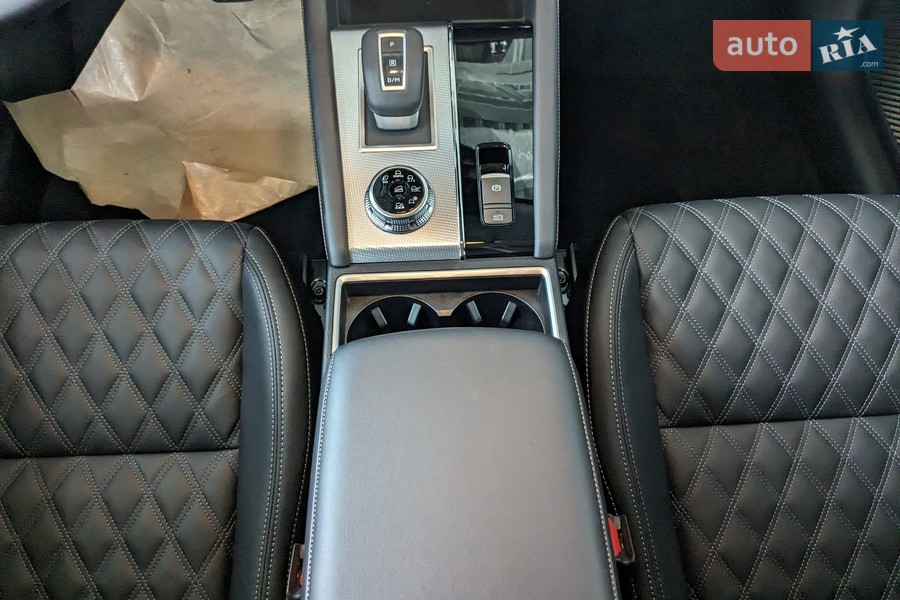 Mitsubishi Outlander - фото 21