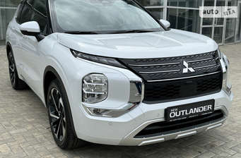 Mitsubishi Outlander 2024 в Харків