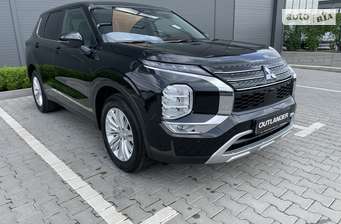 Mitsubishi Outlander 2024 в Чернівці