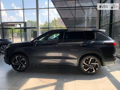 Mitsubishi Outlander 2024 Ultimate 2.5 MiVEC CVT (184 к.с.) S-AWC
