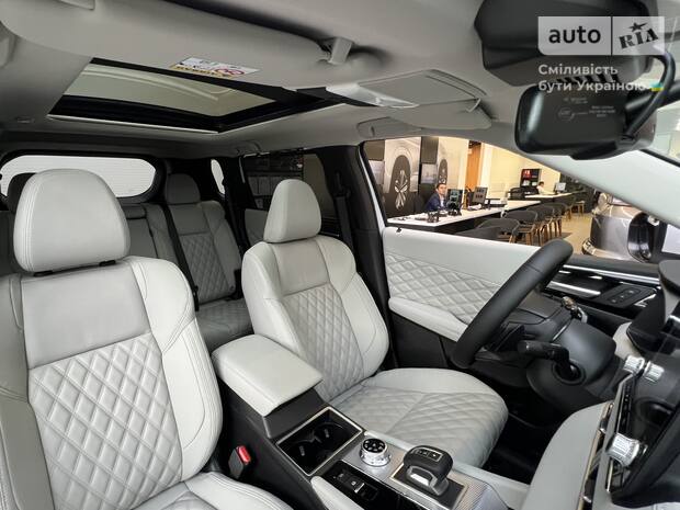 Mitsubishi Outlander 2025