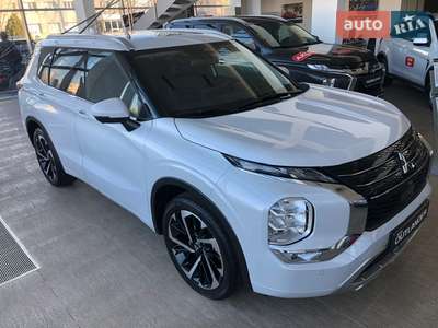 Mitsubishi Outlander 2025 Ultimate 2.5 MiVEC CVT (184 к.с.) S-AWC