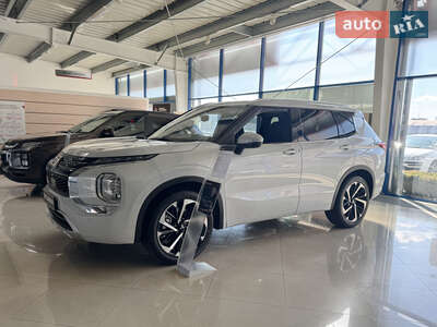 Mitsubishi Outlander 2025 Ultimate