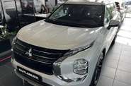 Mitsubishi Outlander - фото 4