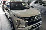 Mitsubishi Outlander - фото 2