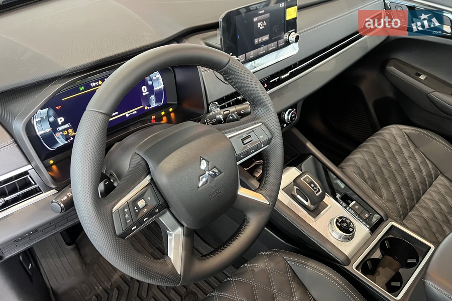 Mitsubishi Outlander - фото 11