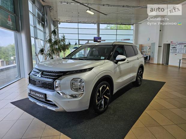 Mitsubishi Outlander 2024