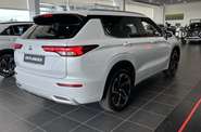 Mitsubishi Outlander Ultimate