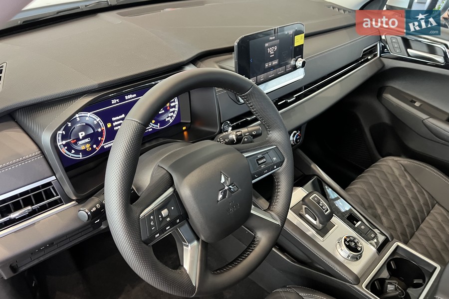 Mitsubishi Outlander - фото 17