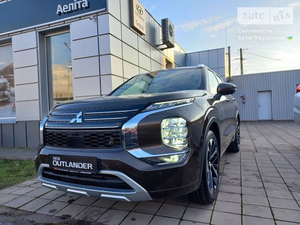 Mitsubishi Outlander 2024