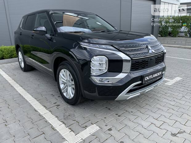 Mitsubishi Outlander 2025