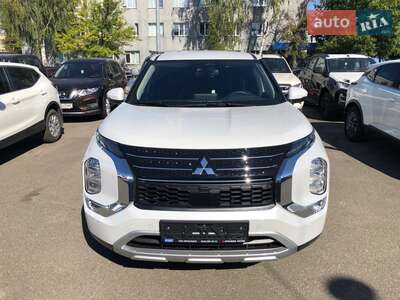 Mitsubishi Outlander 2024 Intense
