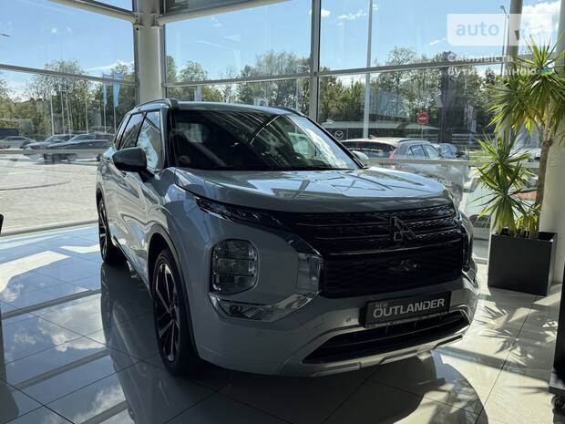 Mitsubishi Outlander 2025